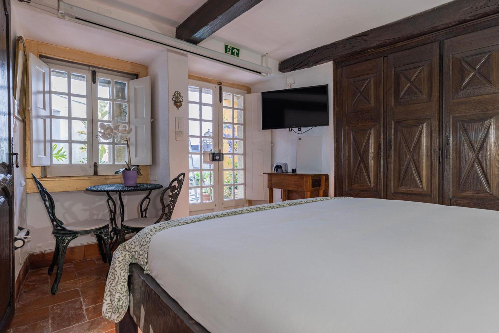 Small Cozy Room In Palace Patio With Hot Tub And Snooker - Sintra Wow Εξωτερικό φωτογραφία