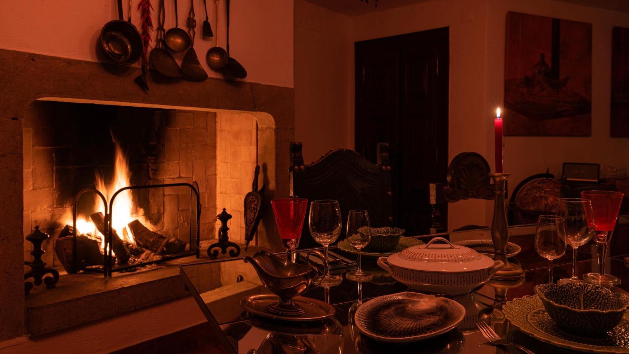 Small Cozy Room In Palace Patio With Hot Tub And Snooker - Sintra Wow Εξωτερικό φωτογραφία